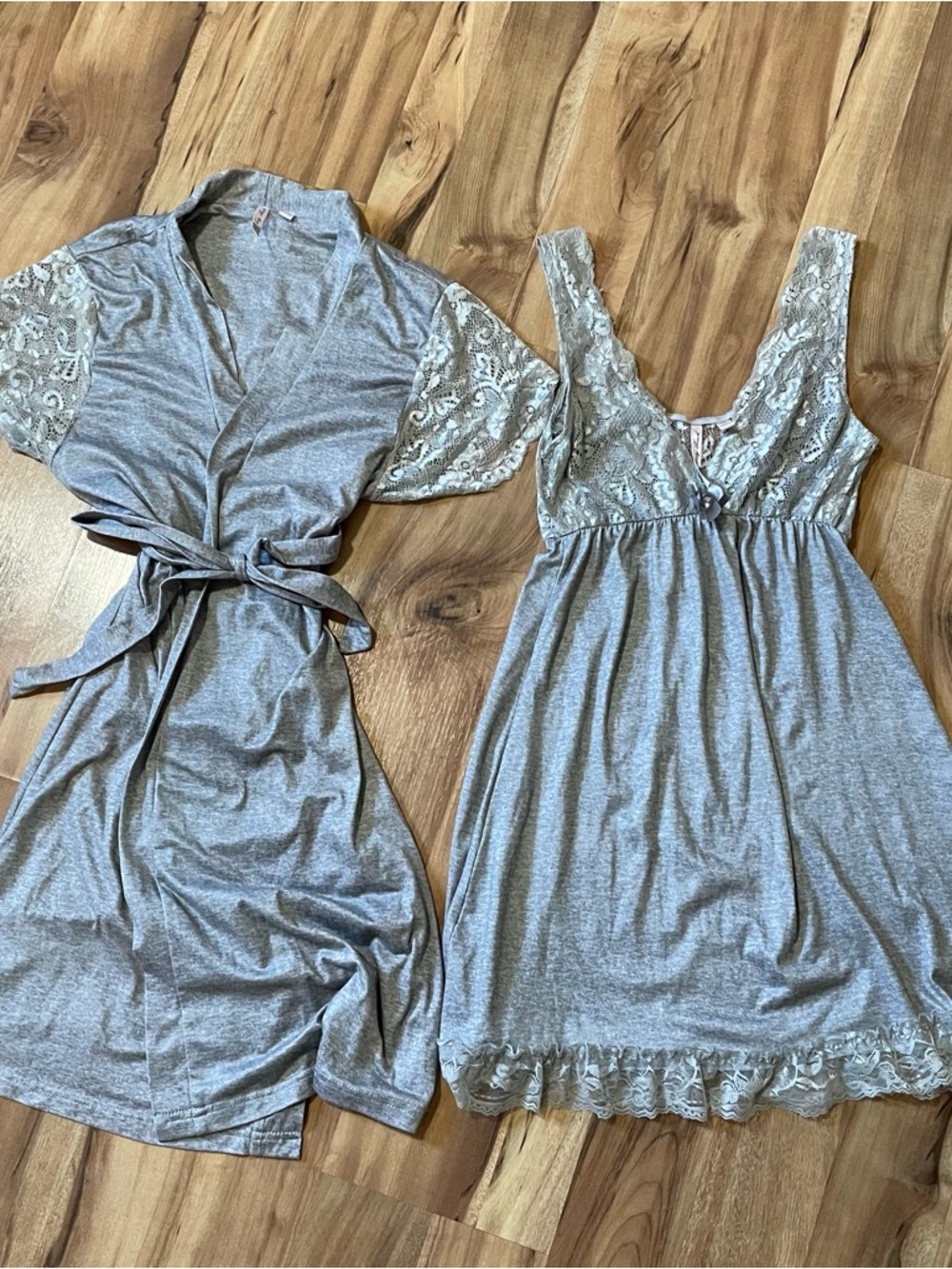 Body Touch 2-Piece Sleepwear Set - Heather Gray Jersey Chemise & Lace Trim Robe